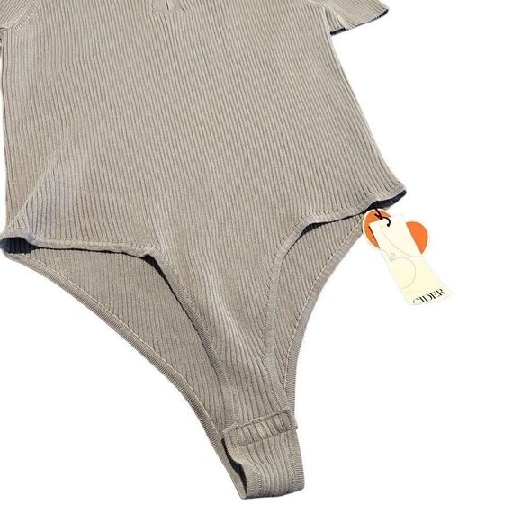 Cider Womens Plus Size 4XL Gray Ribbed Collar Knitted Bodysuit Stretch Top New - Picture 3 of 14